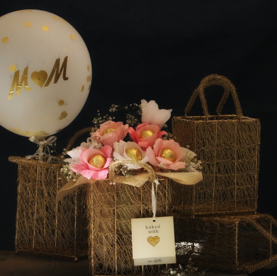 Cake Pop Bouquet - Golden Blooms - Cake Truffle Basket